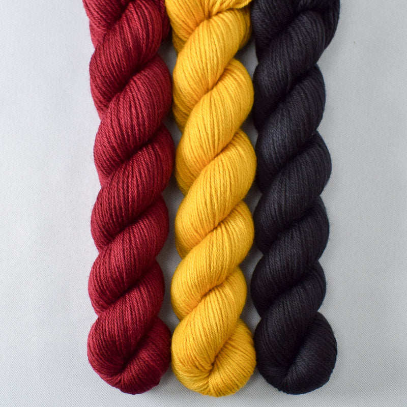 Ebony, Goldenrod, Kobold - Miss Babs Yowza Mini Trio