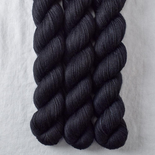 Ebony - Miss Babs Yowza Mini yarn