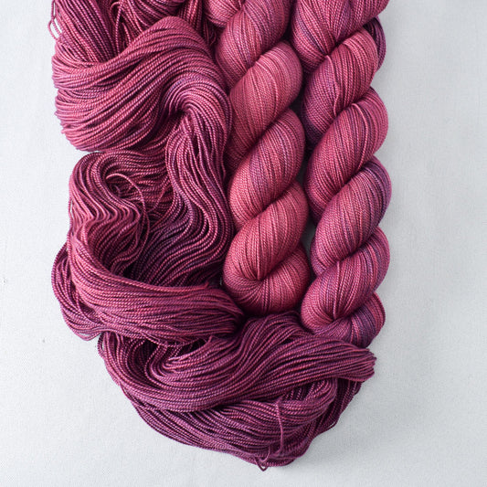 Eerie-sistable - Miss Babs Avon yarn
