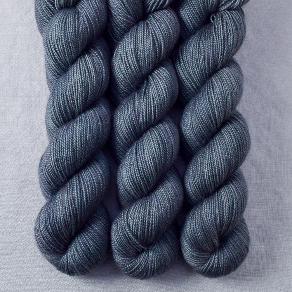 Escamillo - Miss Babs Yummy 2-Ply superwash Merino wool yarn