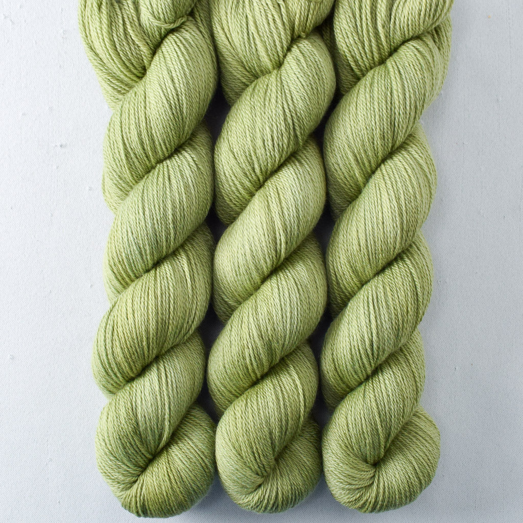 Fiddlehead - Miss Babs Caroline merino-cashmere-nylon yarn