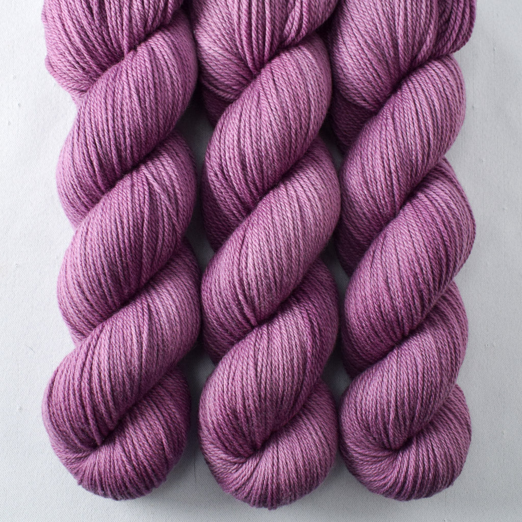Fig - Miss Babs Intrepid yarn