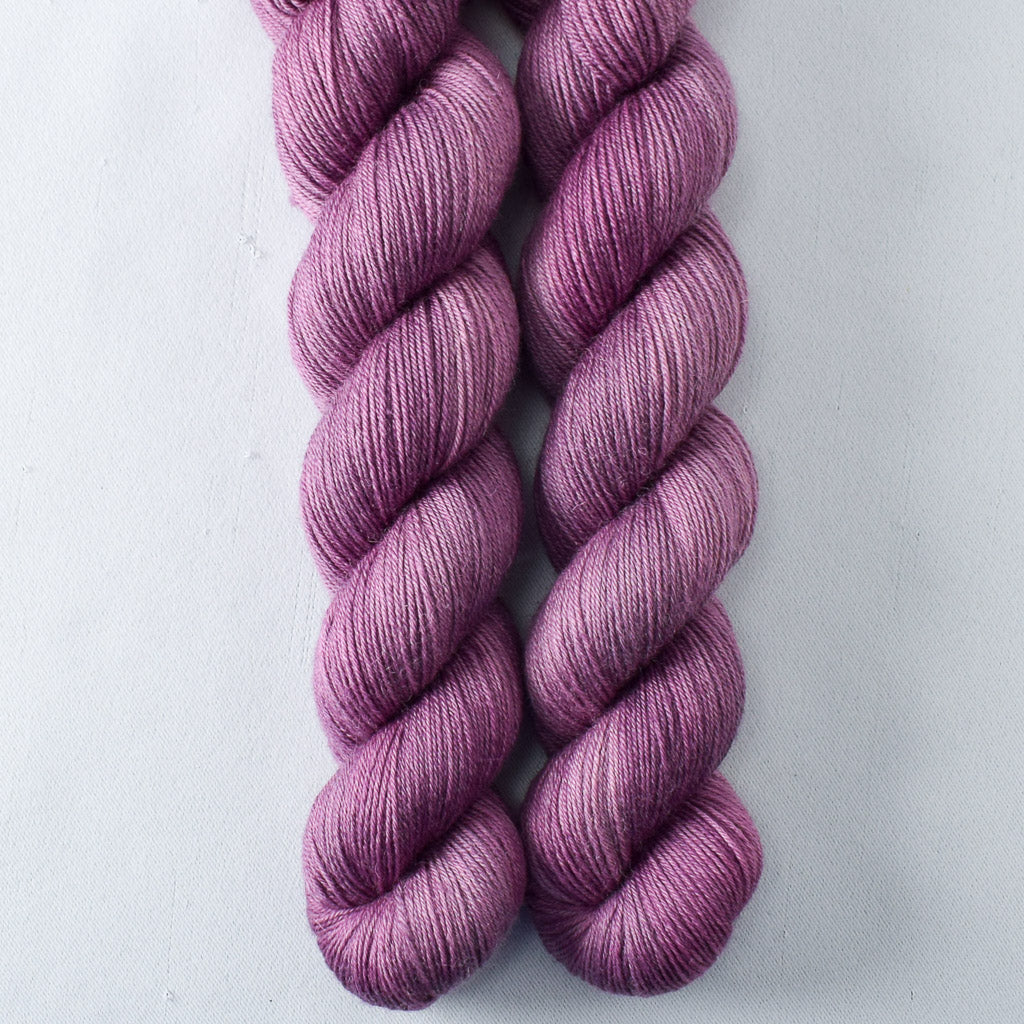 Fig - Miss Babs Katahdin 437 superwash BFL wool yarn