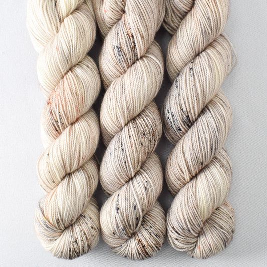 Floofy Tail - Miss Babs Yummy 2-Ply yarn
