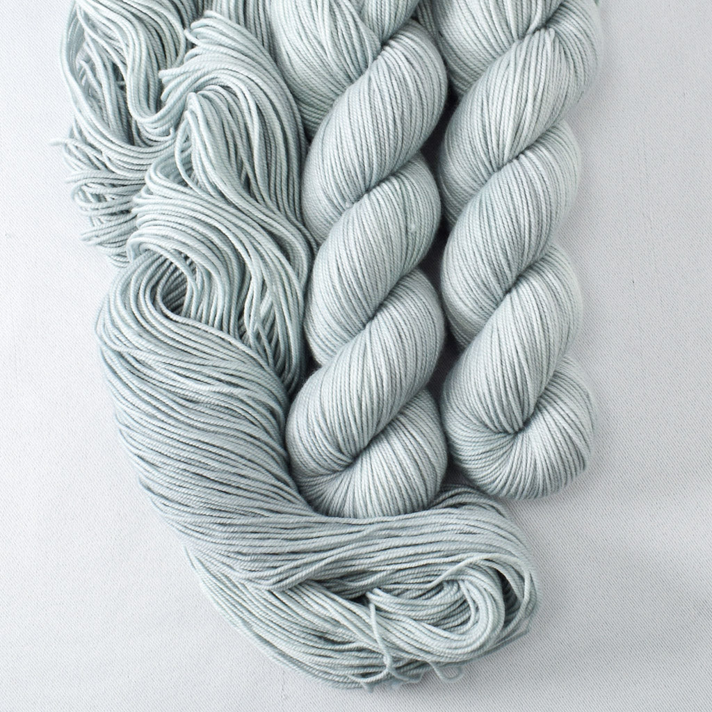 Fogbound - Miss Babs Laurel Falls yarn