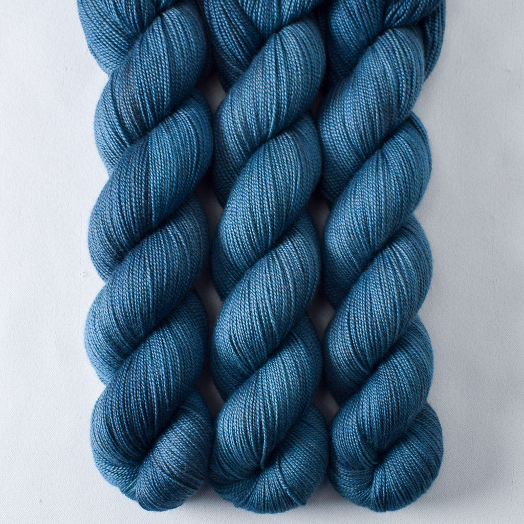 Franklin - Miss Babs Avon yarn