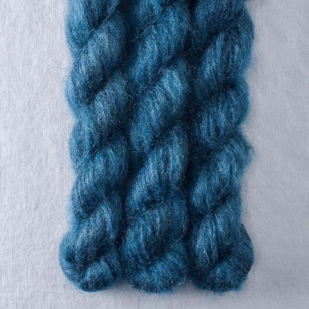 Franklin - Miss Babs Moonglow yarn