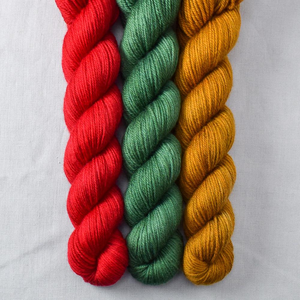 Fraser, Old Gold, Scarlet Letter - Miss Babs Yowza Mini Trios