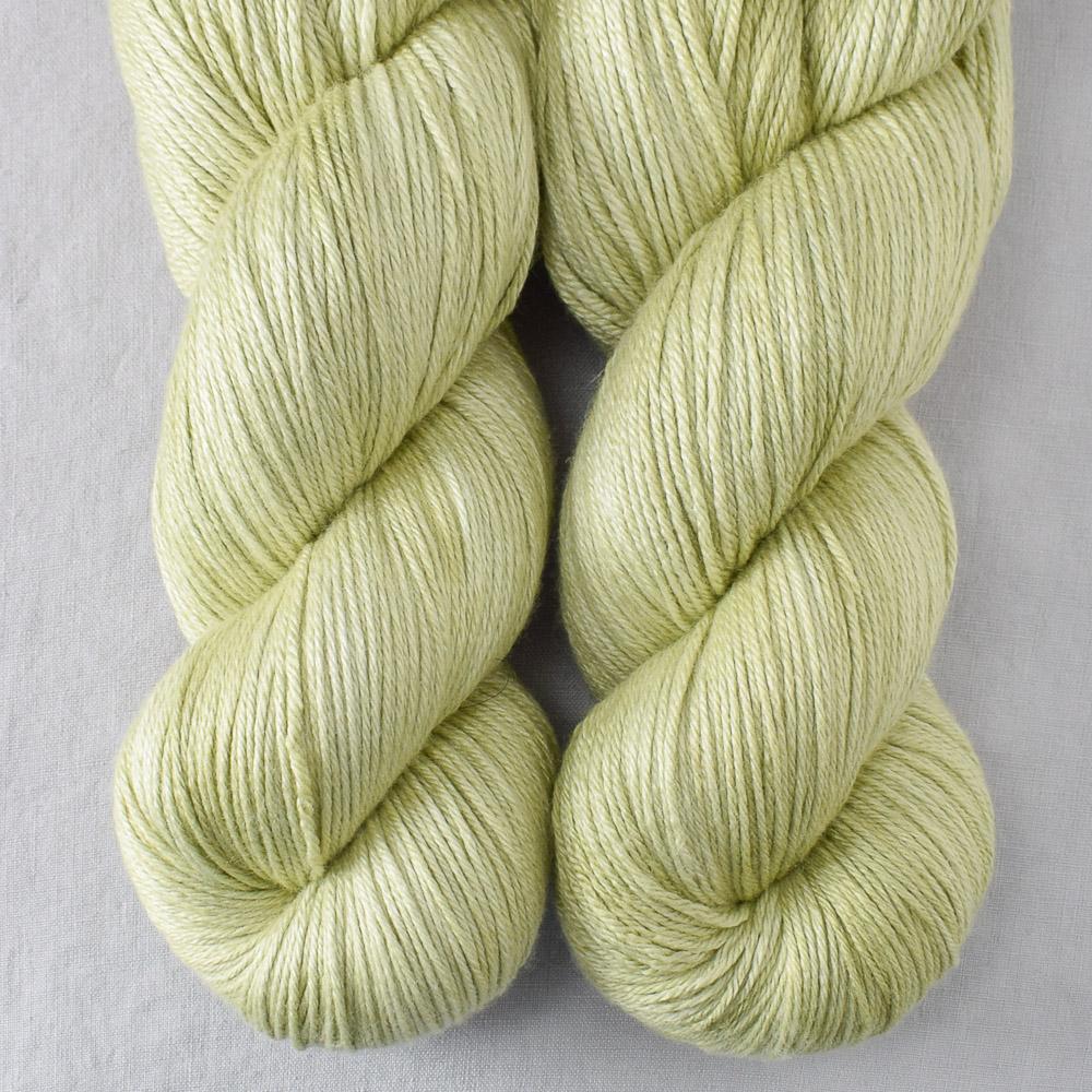 Frog Belly - Miss Babs Big Silk wool and silk blend yarn