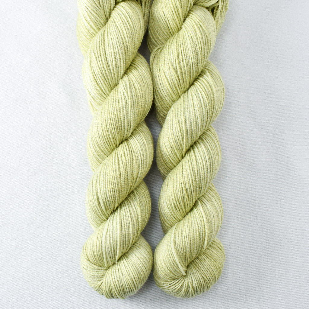 Frog Belly - Miss Babs Tarte 400 yarn