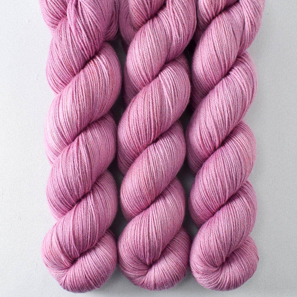 Furud - Miss Babs Tarte wool blend sock yarn