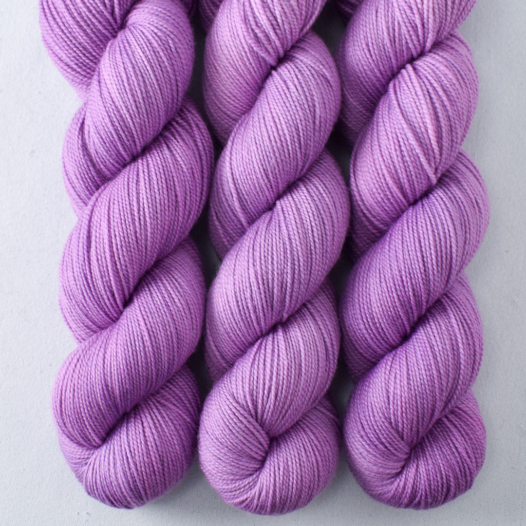 Glimmer - Miss Babs Yummy 2-Ply superwash Merino wool yarn