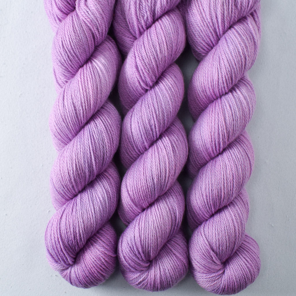 Glimmer - Miss Babs Caroline merino-cashmere-nylon yarn