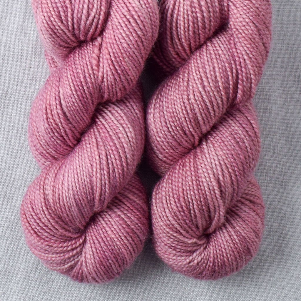 Glow - Miss Babs Yummy 2-Ply Toes superwash Merino wool yarn