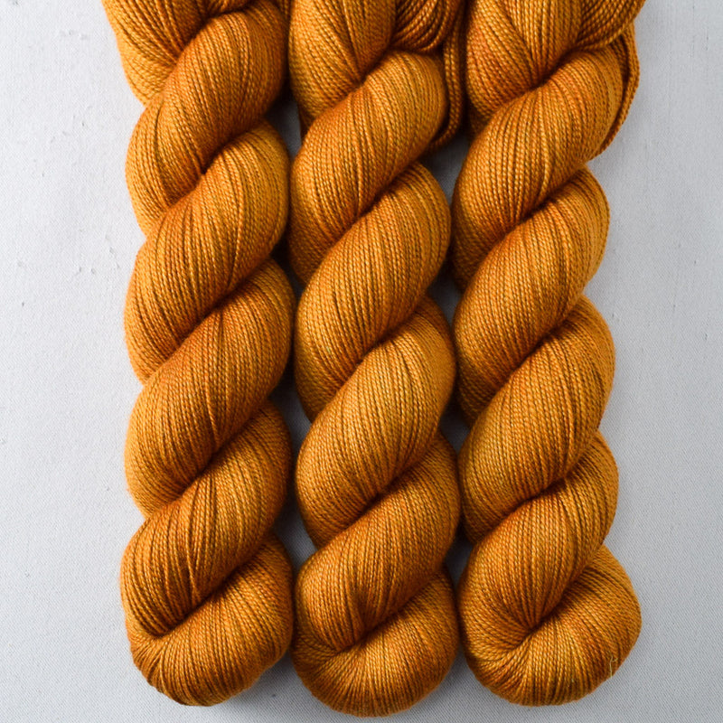 Gold Leaf - Miss Babs Avon yarn
