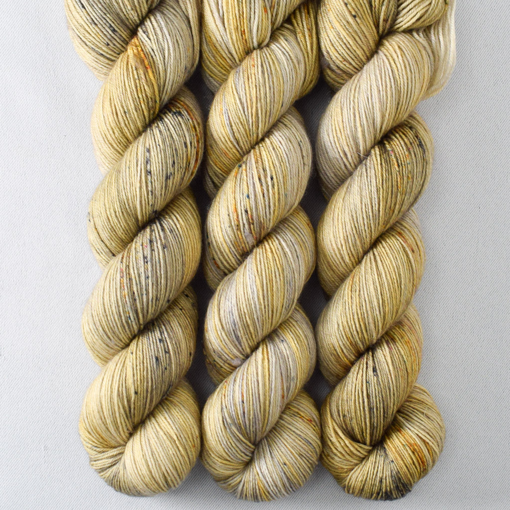 Gold Rush - Miss Babs Katahdin 437 superwash BFL wool yarn