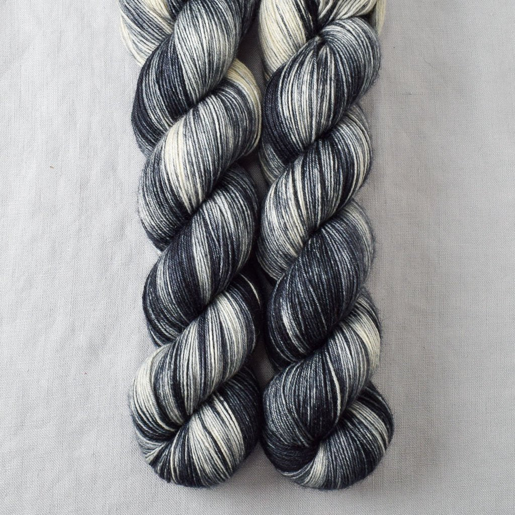 Graphic - Miss Babs Katahdin 600 yarn