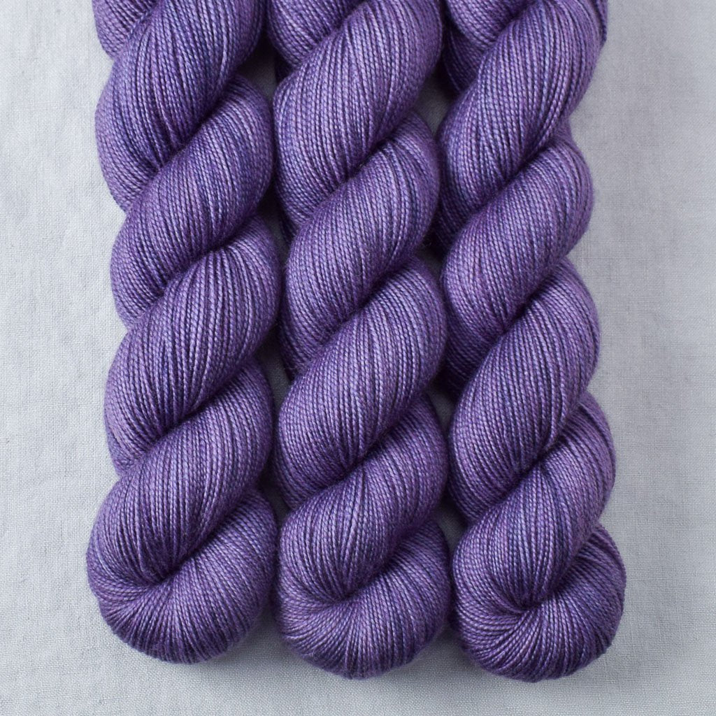 Harmonize - Miss Babs Yummy 2-Ply superwash Merino wool yarn