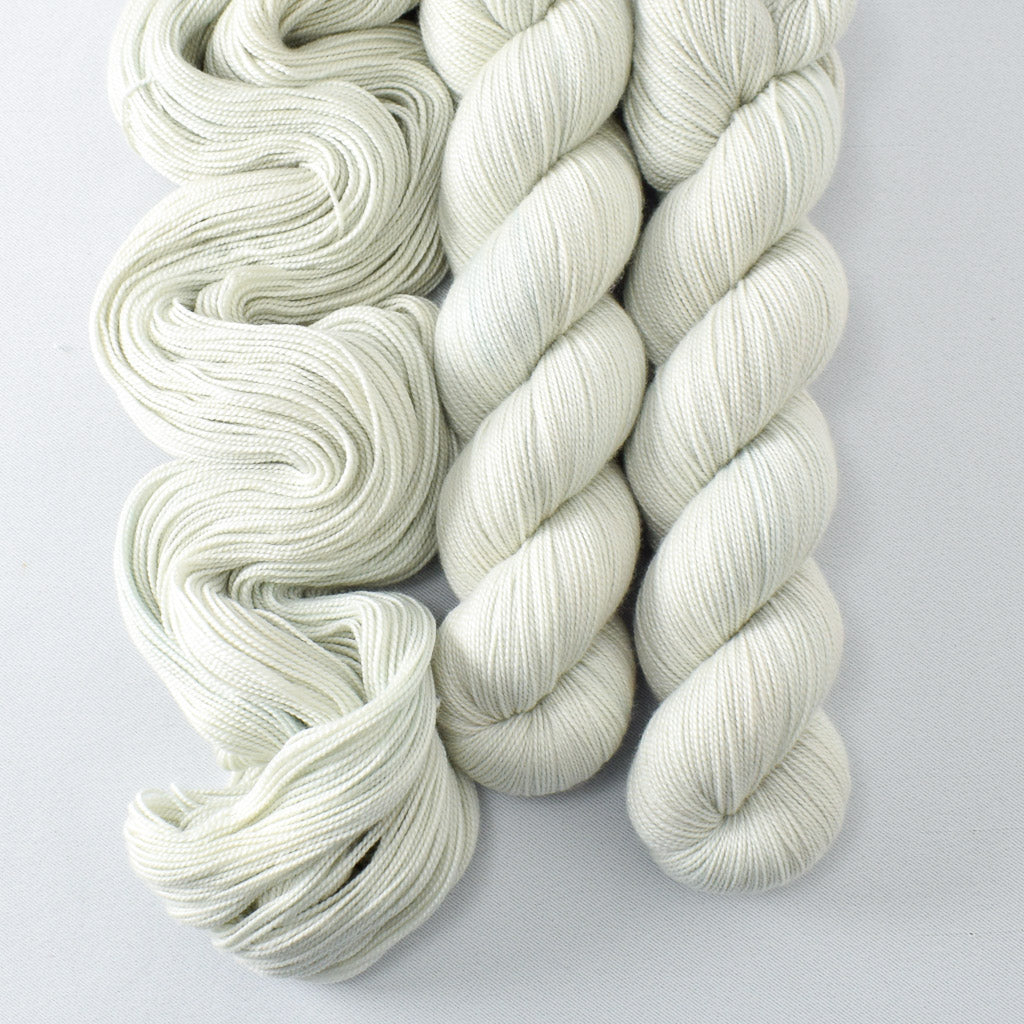 Haven't the Foggiest - Miss Babs Avon yarn