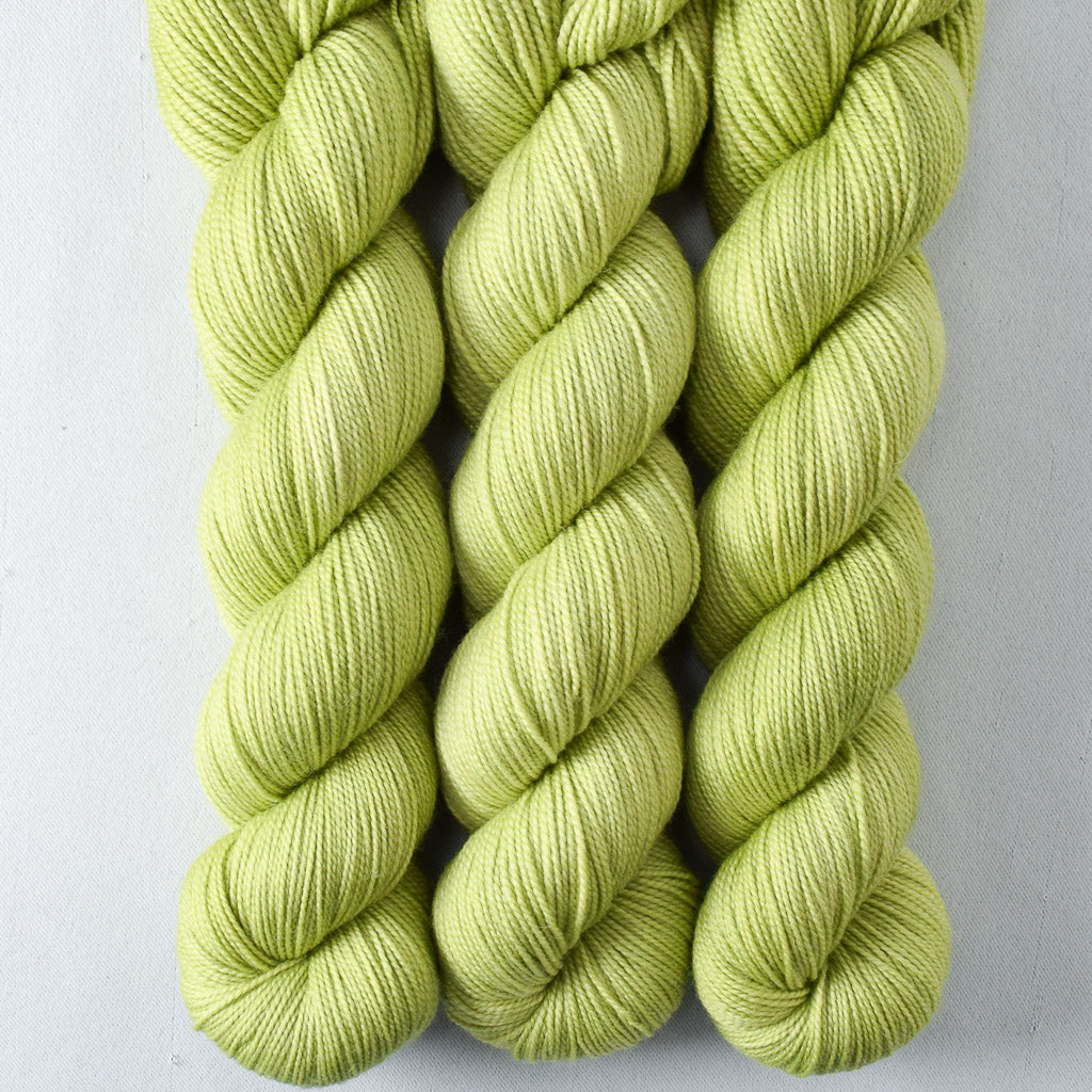 Iantha - Miss Babs Yummy 2-Ply superwash Merino wool yarn