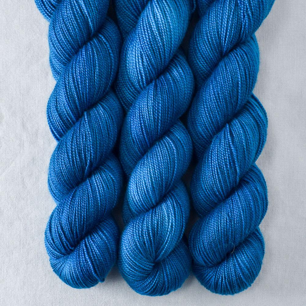 Indusium - Miss Babs Yummy 2-Ply superwash Merino wool yarn