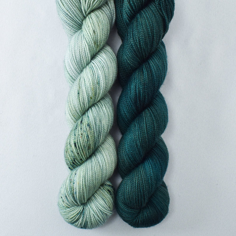 In the Meadow, Topaz - Miss Babs 2-Ply Duo