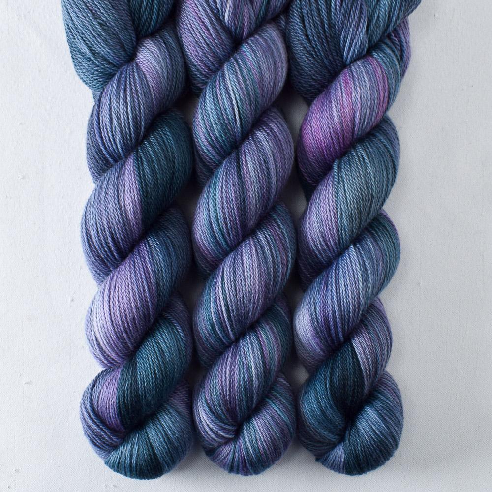Iolite - Miss Babs Caroline merino-cashmere-nylon yarn