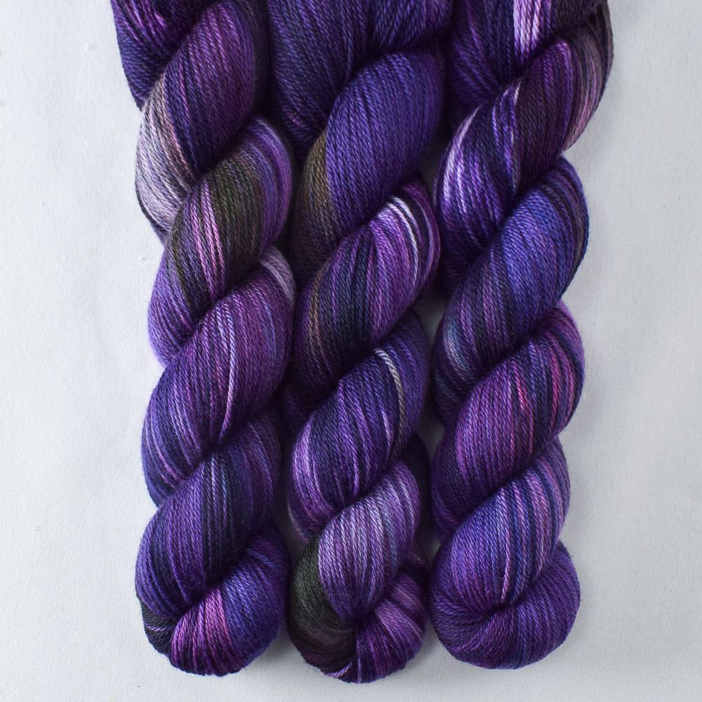 Irises - Miss Babs Caroline merino-cashmere-nylon yarn