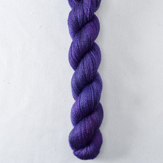 IvyLee - Miss Babs Yet yarn