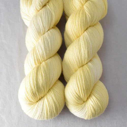Jonquil - Miss Babs Yearning yarn