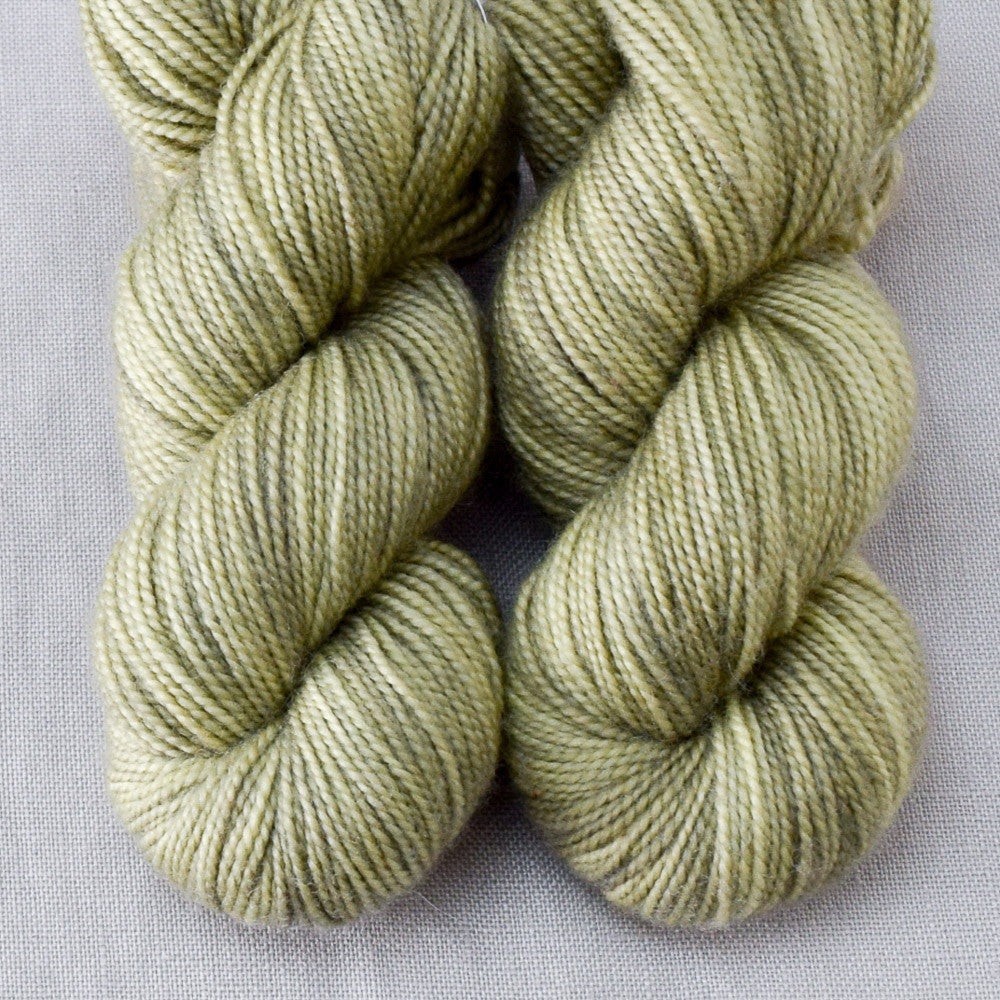 Jungfern - Miss Babs 2-Ply Toes yarn