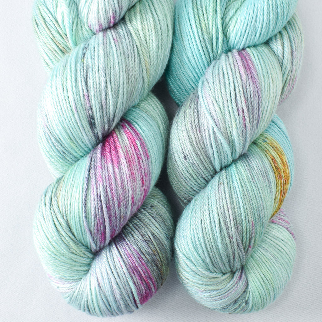 Kitesurfing - Miss Babs Big Silk wool and silk blend yarn