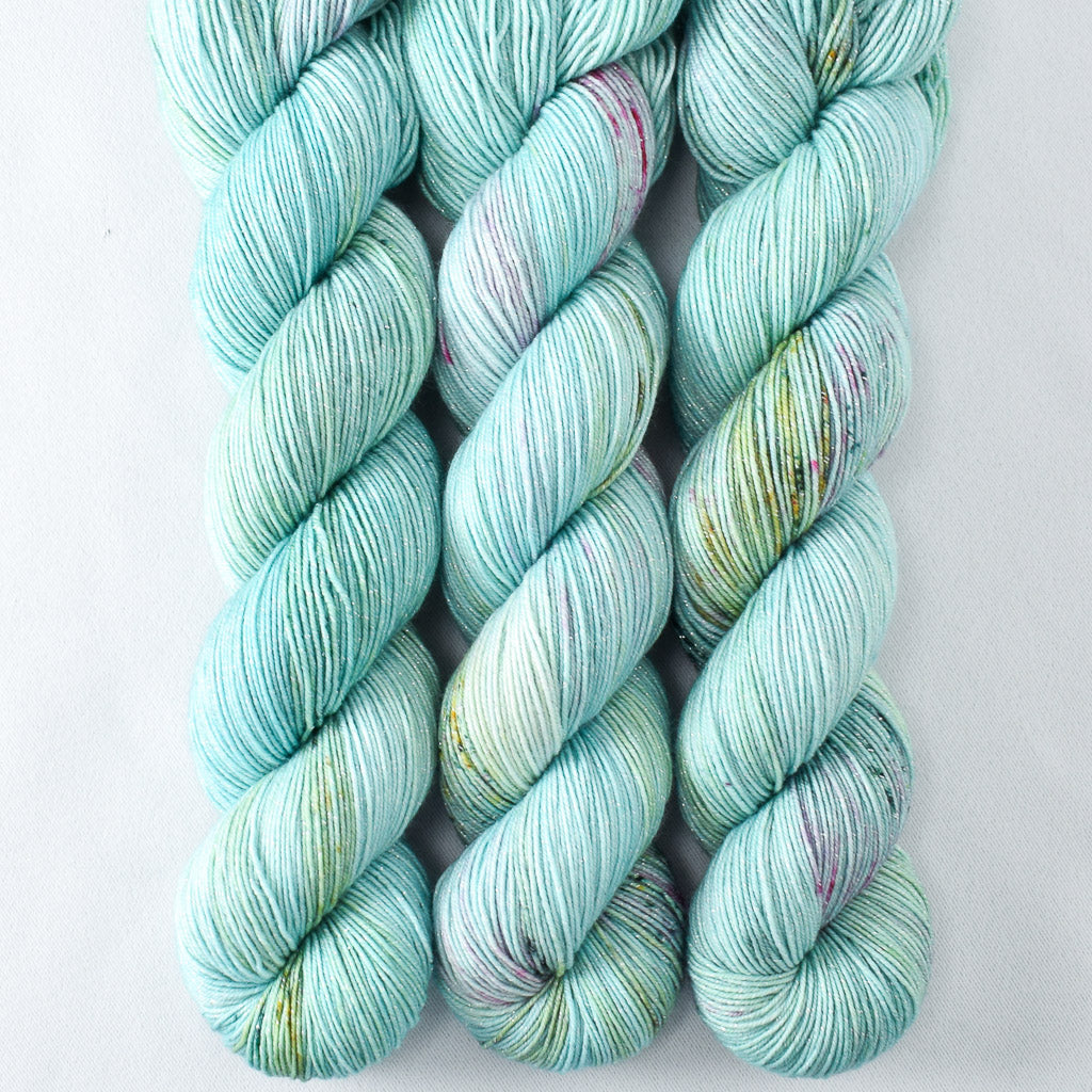 Kitesurfing - Miss Babs Estrellita fingering weight superwash merino and Lurex yarn