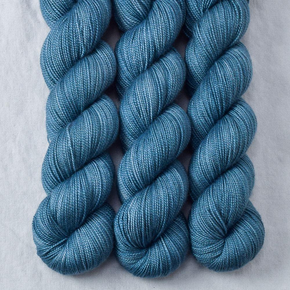 Lake Minnequa - Miss Babs Yummy 2-Ply superwash Merino wool yarn