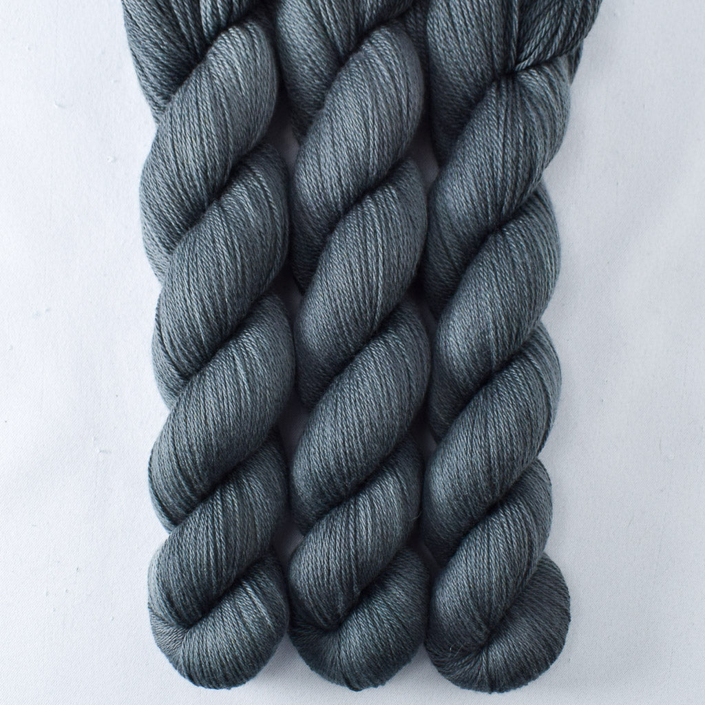 Lead - Miss Babs Caroline merino-cashmere-nylon yarn