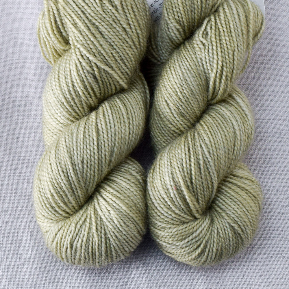 Leaves - Miss Babs Yummy 2-Ply Toes superwash Merino wool yarn