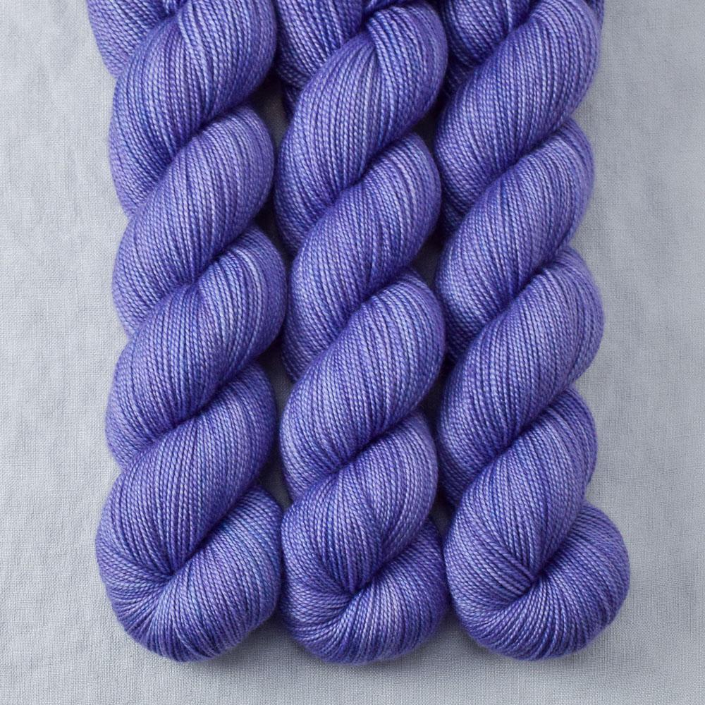 Leibe - Miss Babs Yummy 2-Ply superwash Merino wool yarn