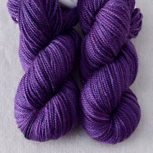 Lilacs - 2-Ply Toes