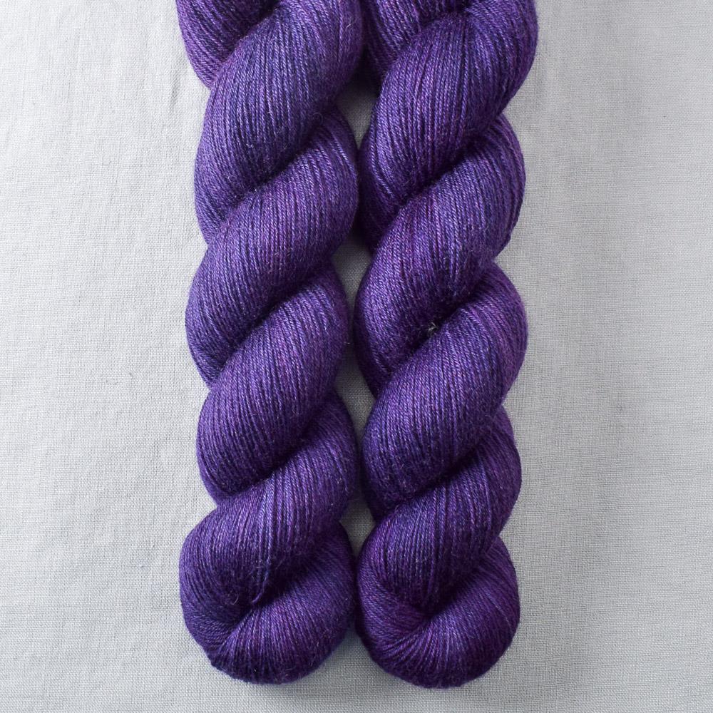 Lilacs - Miss Babs Katahdin 600 yarn
