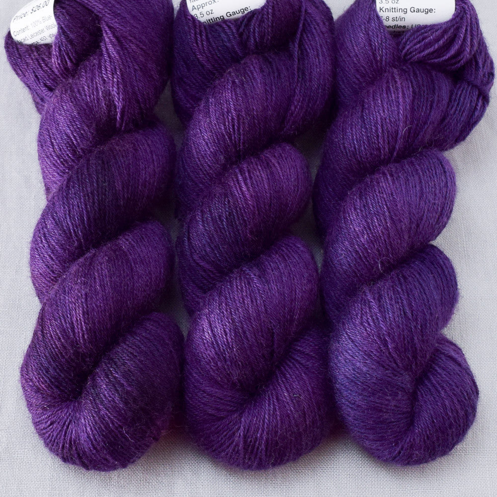 Lilacs - Miss Babs Katahdin 437 Yarn