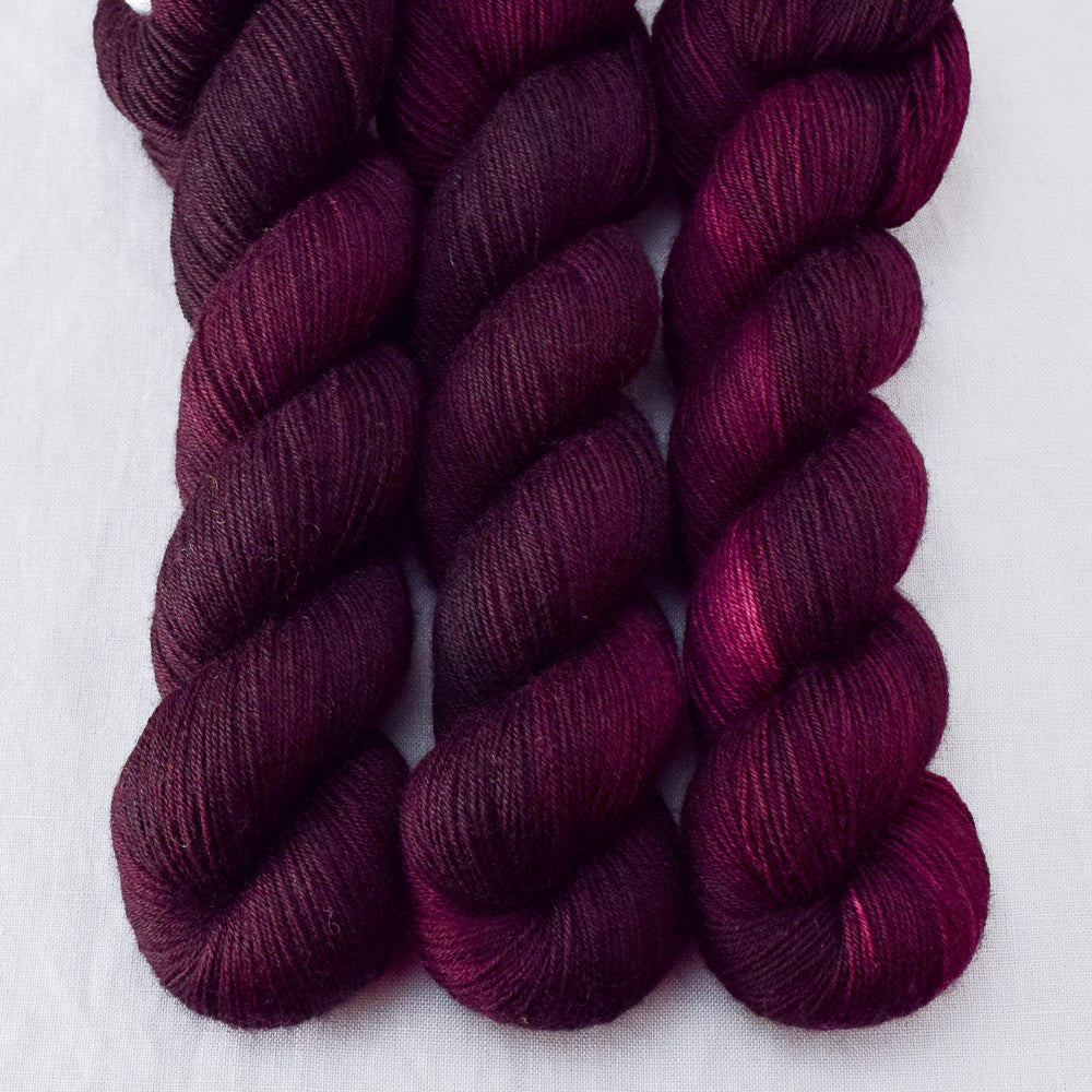 Livid - Miss Babs Katahdin 437 superwash BFL wool yarn