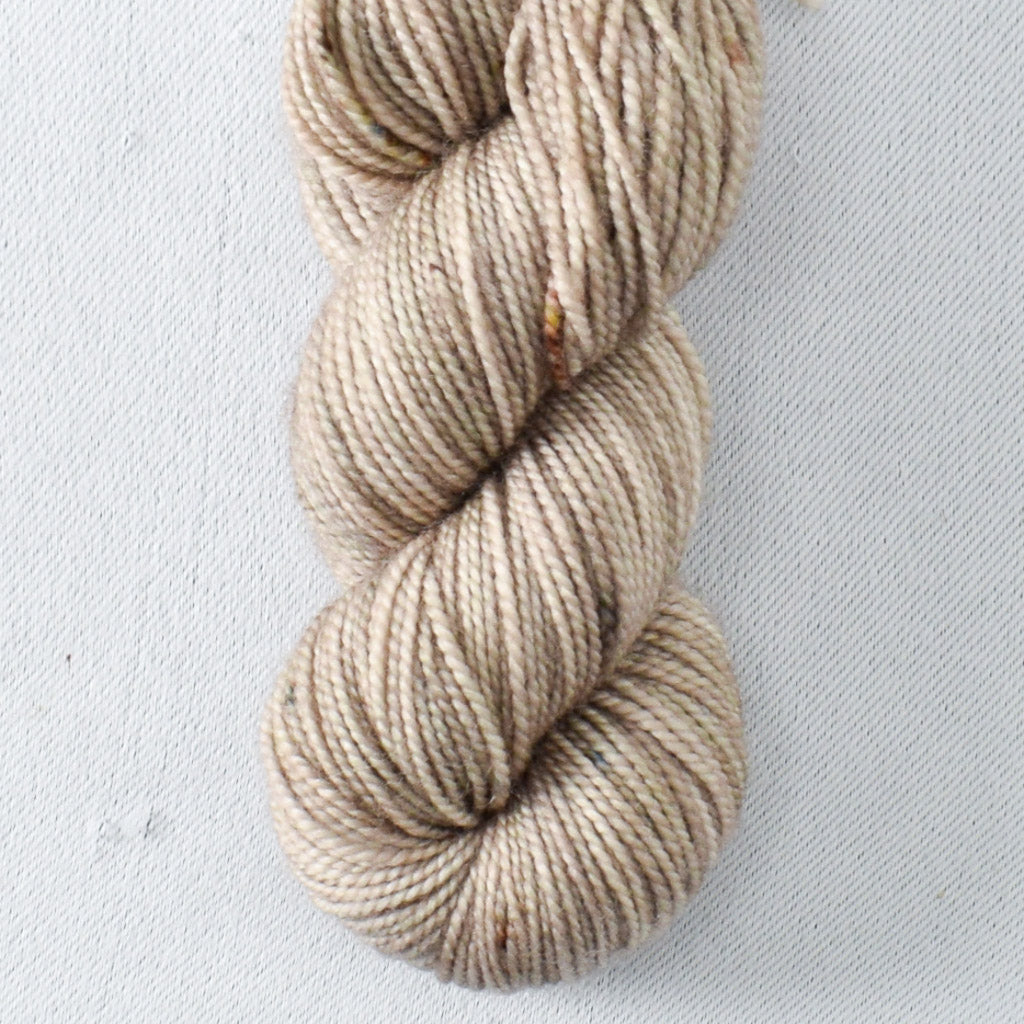Living Stone - Miss Babs Yummy 2-Ply Toes superwash Merino wool yarn