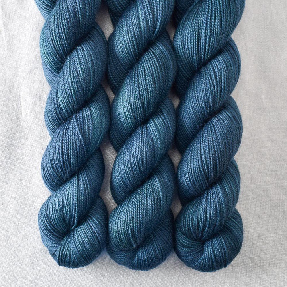 Long Shadow - Miss Babs Yummy 2-Ply superwash Merino wool yarn