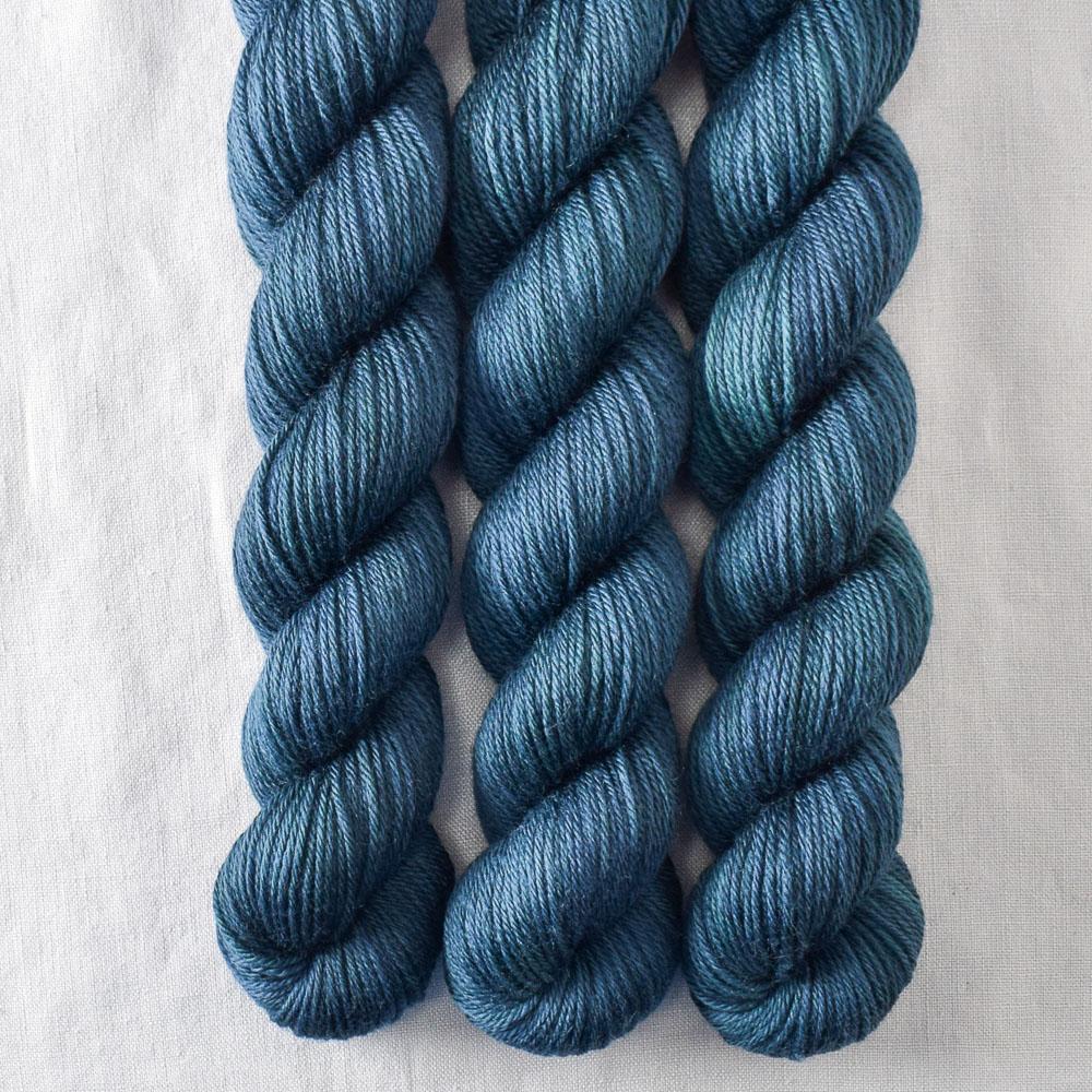 Long Shadow - Miss Babs Yowza Mini superwash Merino wool yarn
