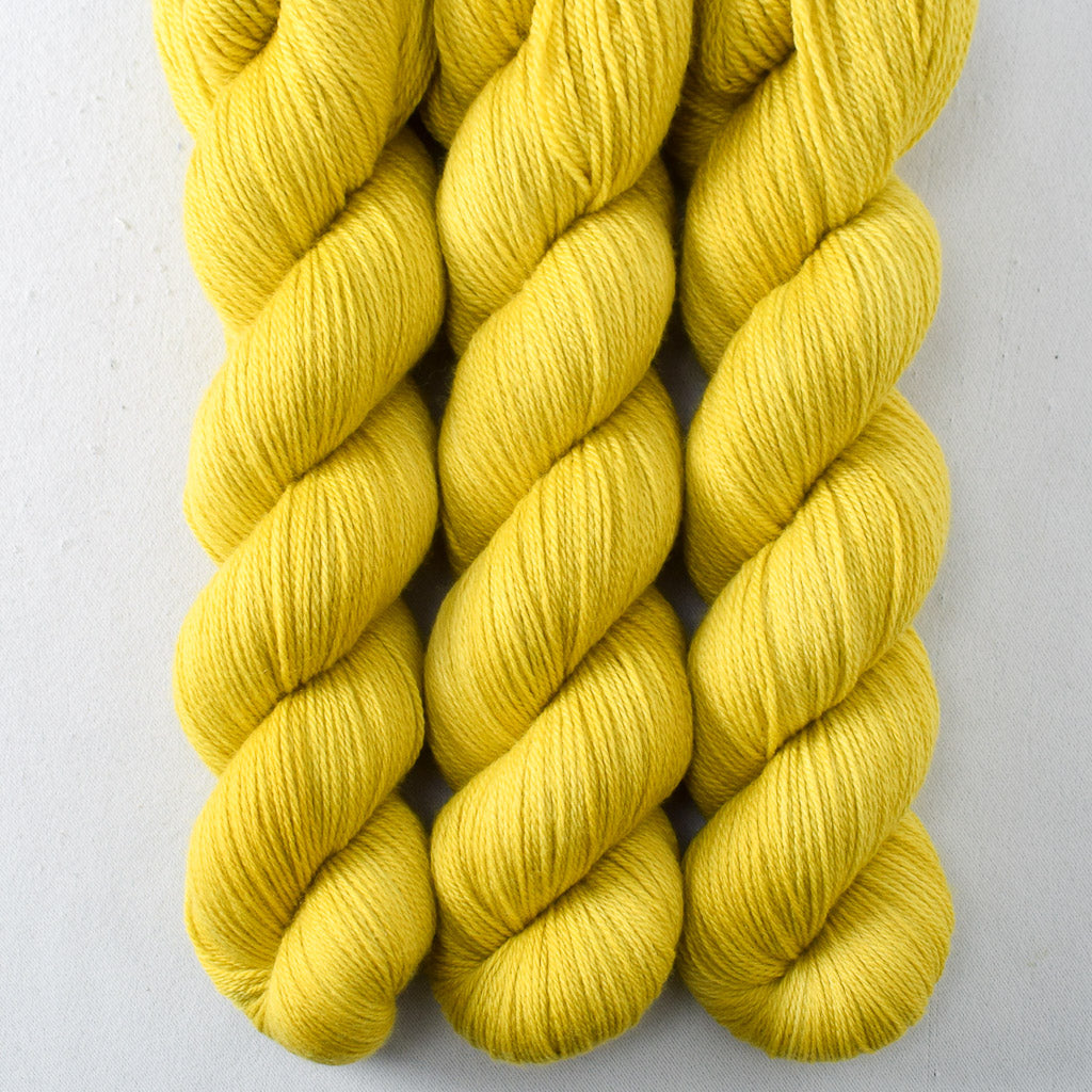 Long Walk - Miss Babs Caroline merino-cashmere-nylon yarn