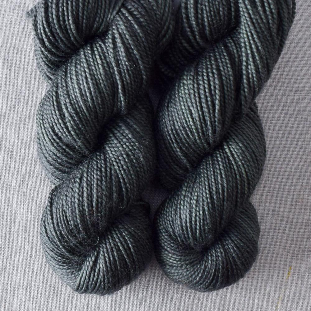 Mamaku - Miss Babs Yummy 2-Ply Toes superwash Merino wool yarn