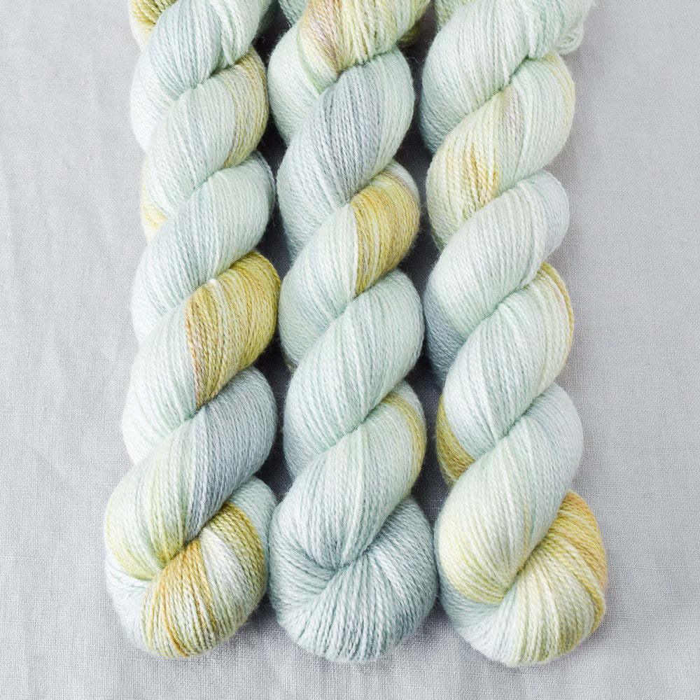 Mantis - Miss Babs Yet yarn