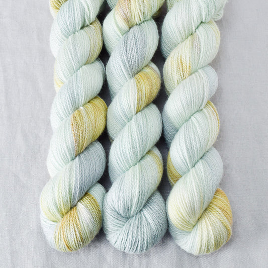 Mantis - Miss Babs Yet yarn