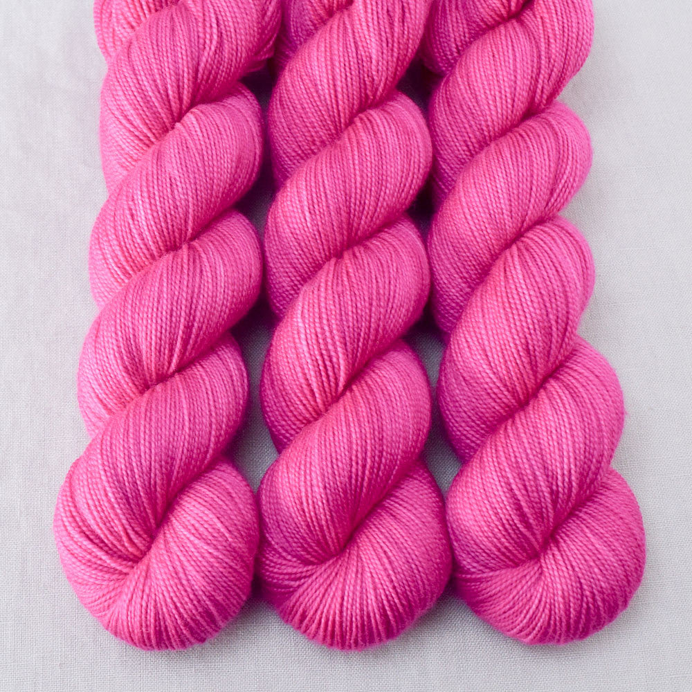 Marfak - Miss Babs Yummy 2-Ply superwash Merino wool yarn