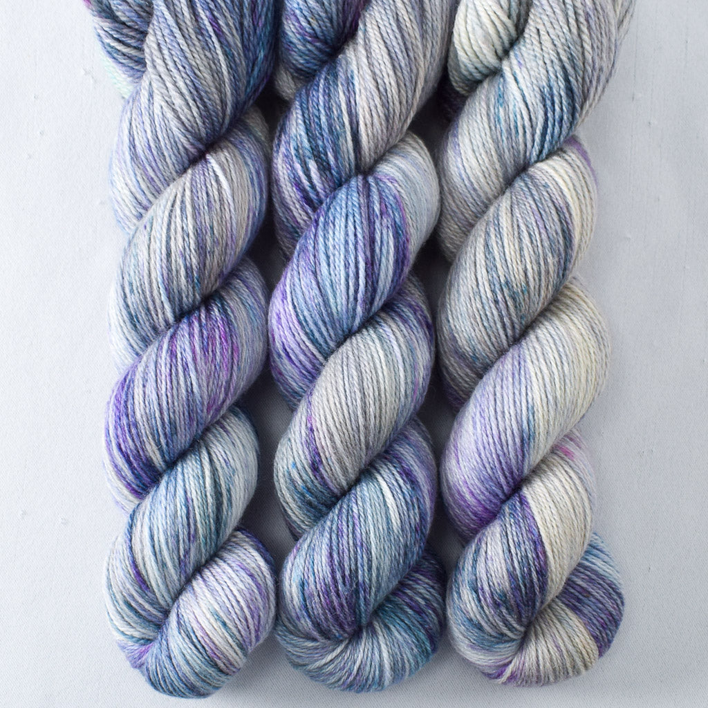 Mariposa - Miss Babs Killington 350 yarn